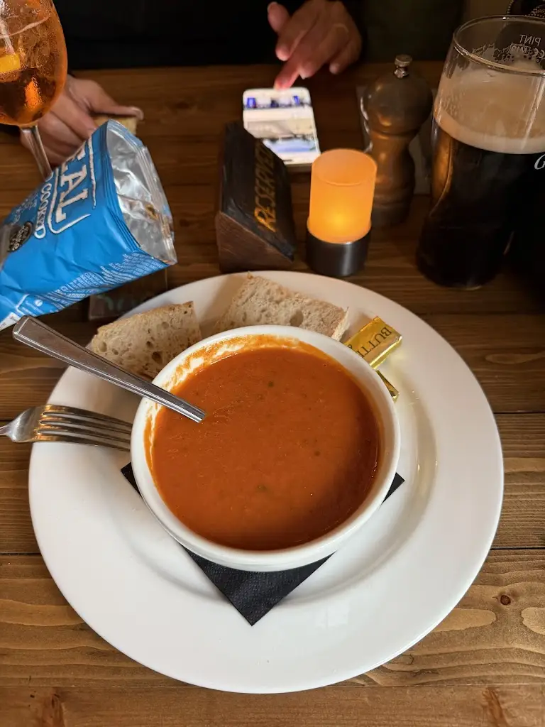 Paul Vivas_The Lewiston_Drumnadrochit_review