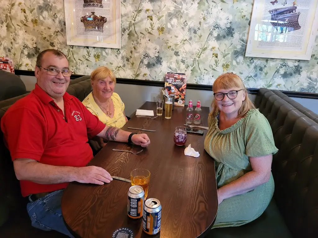 SHONA JR BARRIE nee Peattie_The Bruce_Dunipace_review