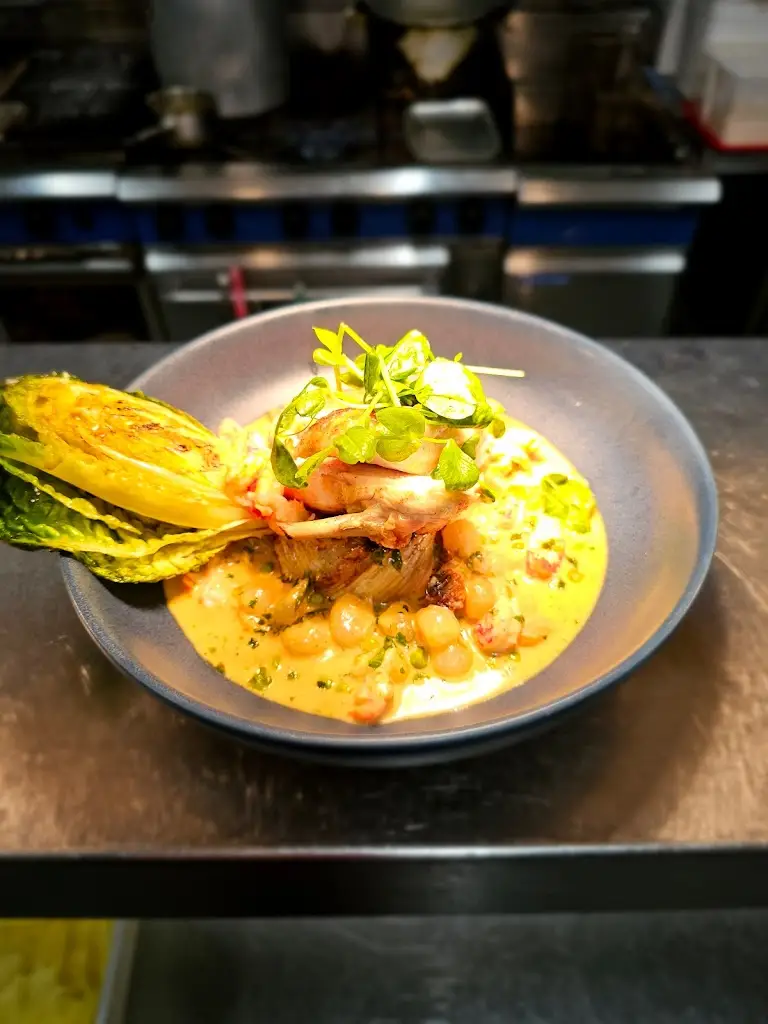 The Sir Roger Tichborne_Billingshurst_slider_image_3