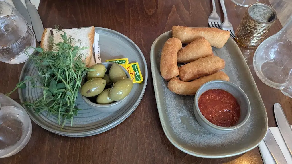 Ian W_La Dolce Vita_Dumfries_recensione