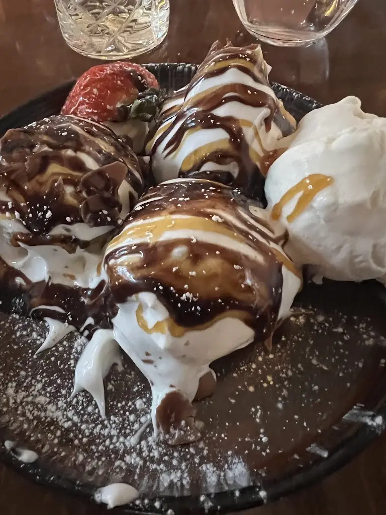 Yeo Jun Khai Nicholas_La Dolce Vita_Dumfries_recensione