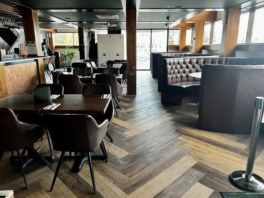 The Bank Bar and Tapas ristorante a Dumfries