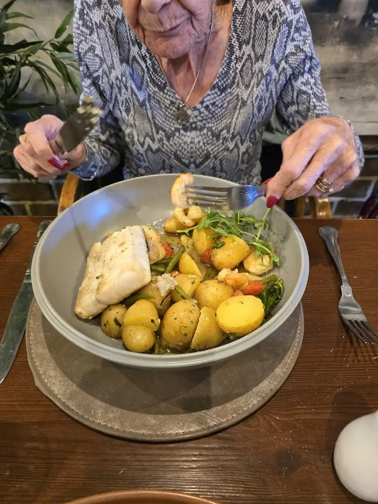 Menu_The Travellers Inn Birdwell_Birdwell_image_8