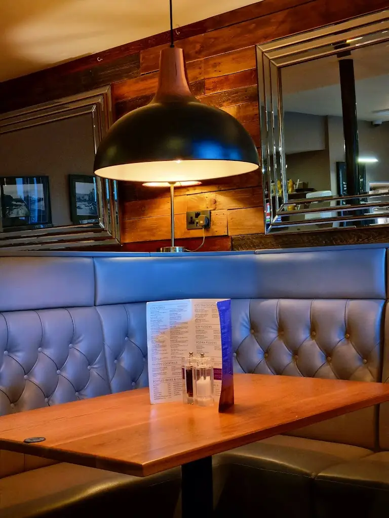 Anna Smithers_The Lorne Dunoon_Dunoon_review