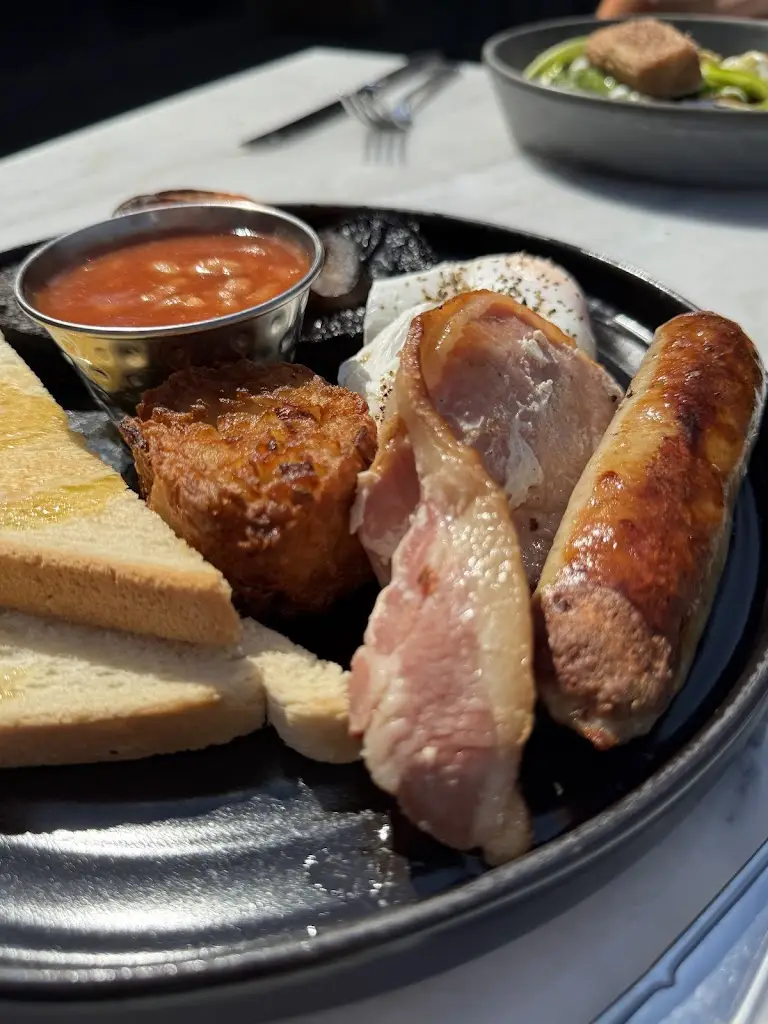 Robert_The Red Lion Hotel, Earlston_Earlston_Bewertung