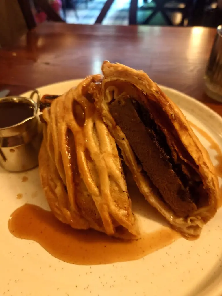 Suzanne Ringrose_The Swan Inn_Eaglesham_review