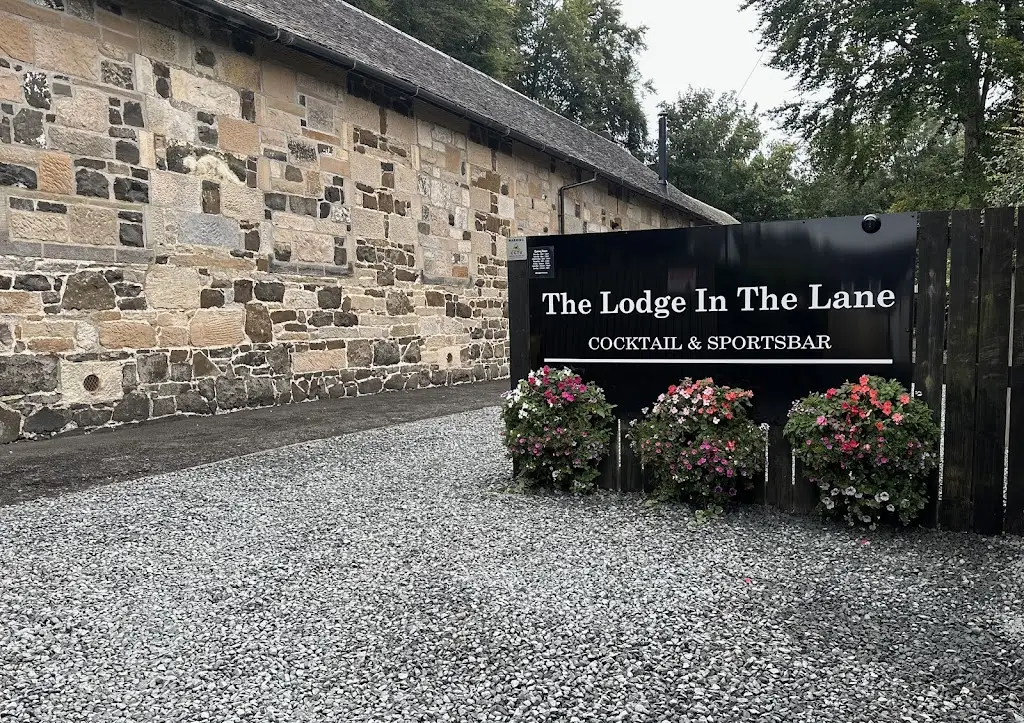 Lodge In The Lane_Eaglesham_slider_image_2