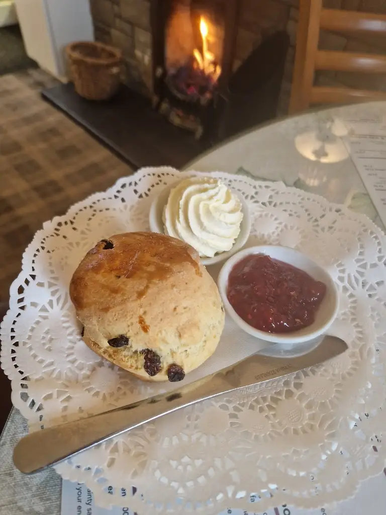 Jk M_The Wishing Well Tearoom and Coffee shop_Eaglesham_review