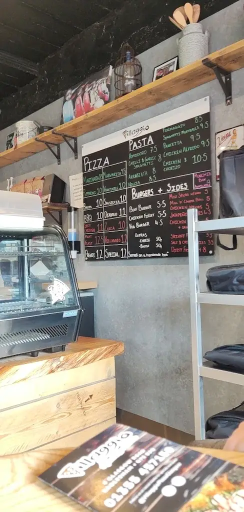 Matthew Henry_Villaggio Pizza Glasgow_Eaglesham_review