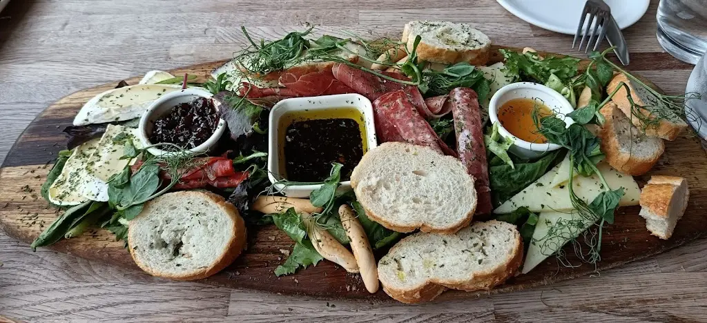 John_Gallery 48_Dundee_recensione