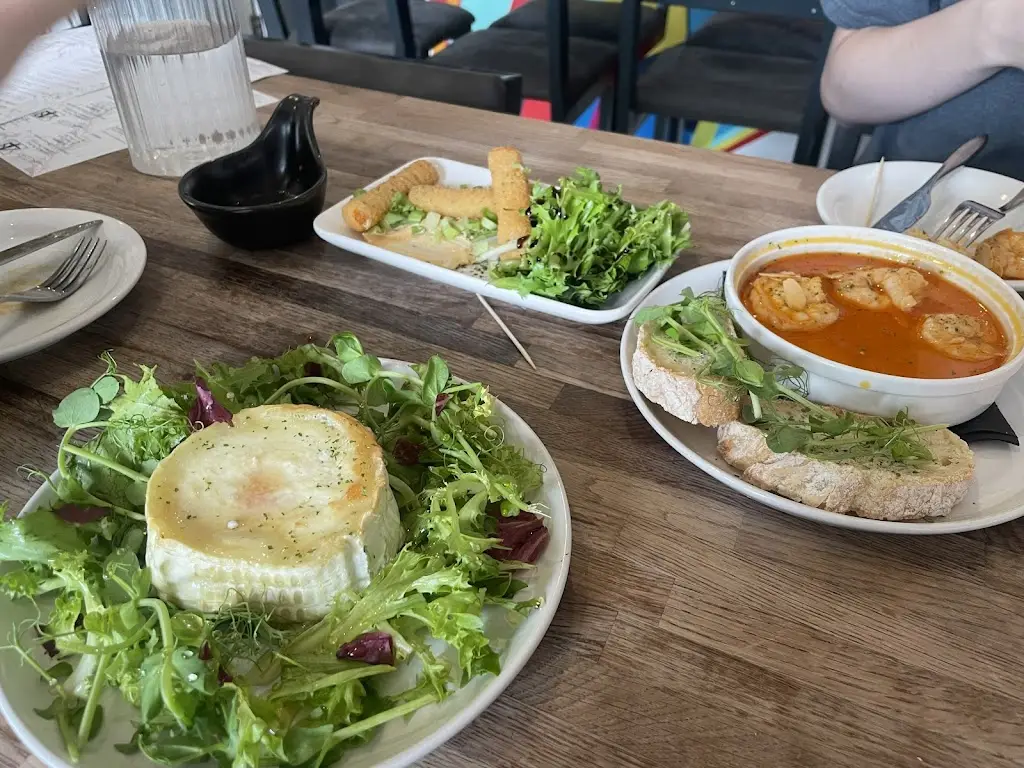 Gallery 48_Dundee_slider_image_3