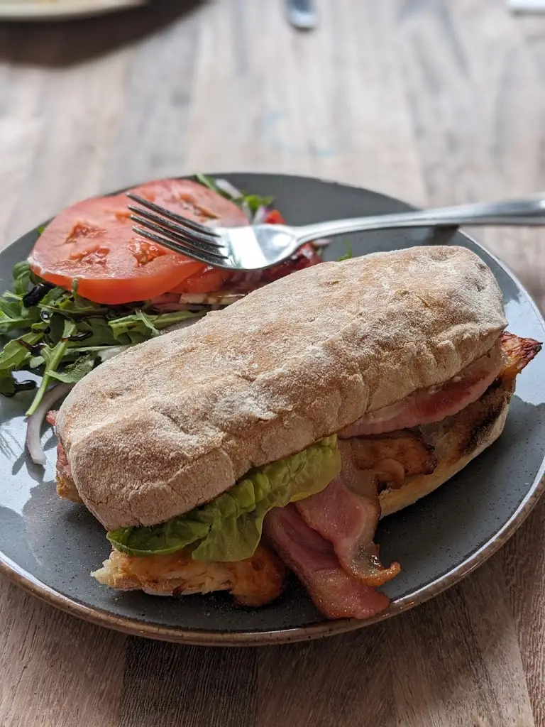 CyanFlake_The West House_Dundee_review