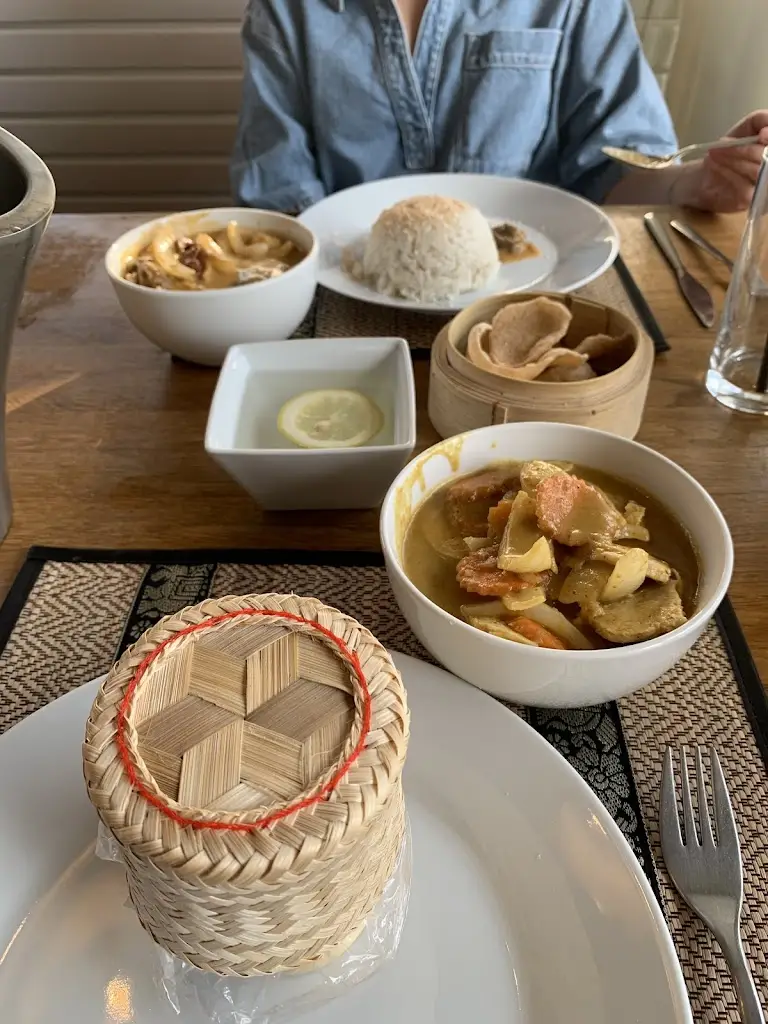 Danny Henderson_Thai Cafe_East Dunbartonshire_review