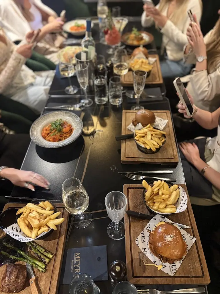 Meyra Brasserie_Billericay_slider_image_2