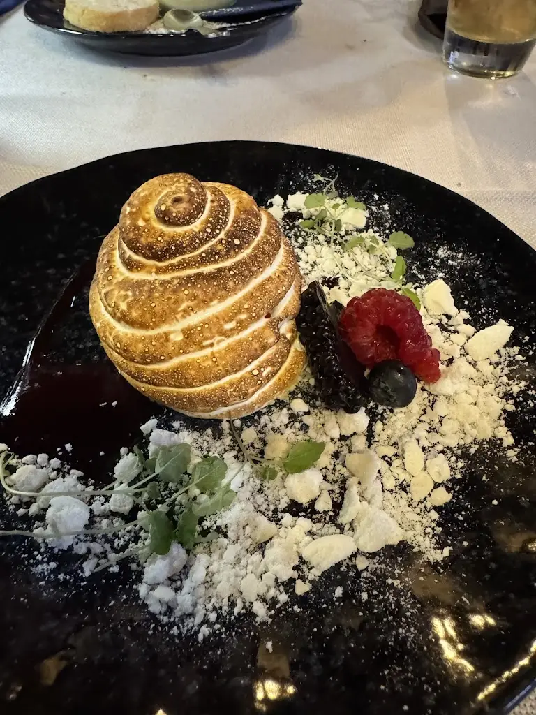 Lee Blair_The Creel_Dunbar_review