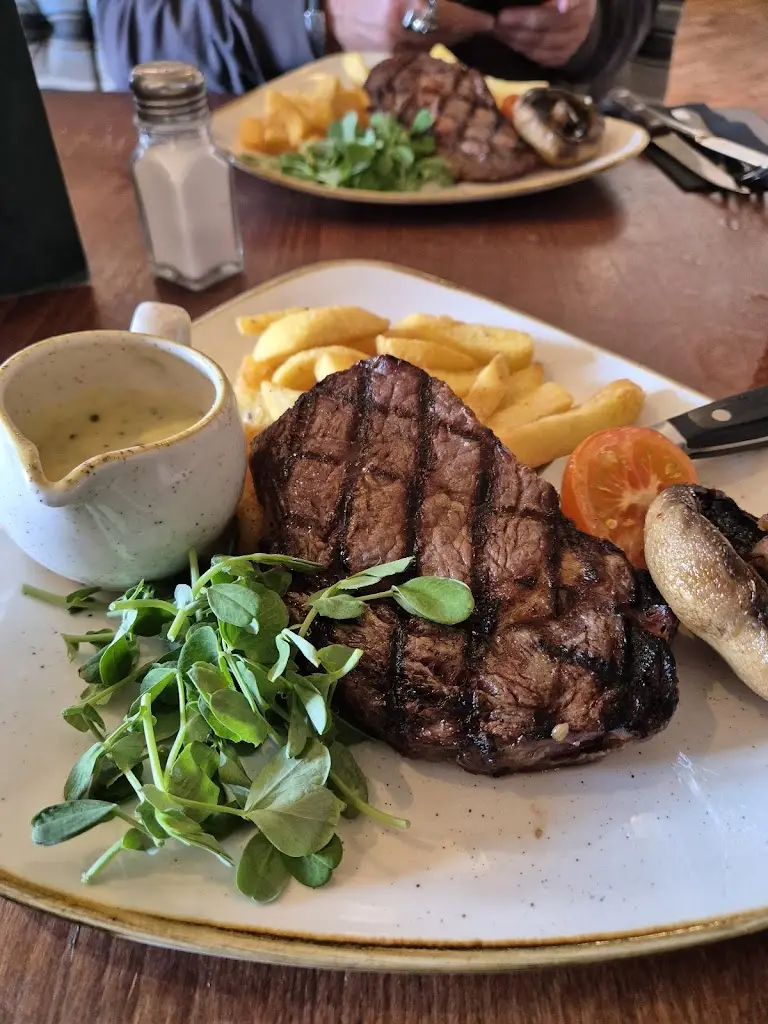 Menu_Pine Marten_Dunbar_image_4