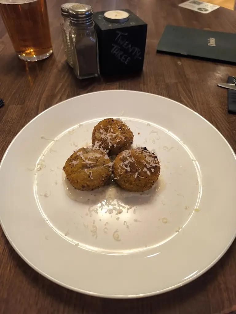 Menu_Pine Marten_Dunbar_image_7