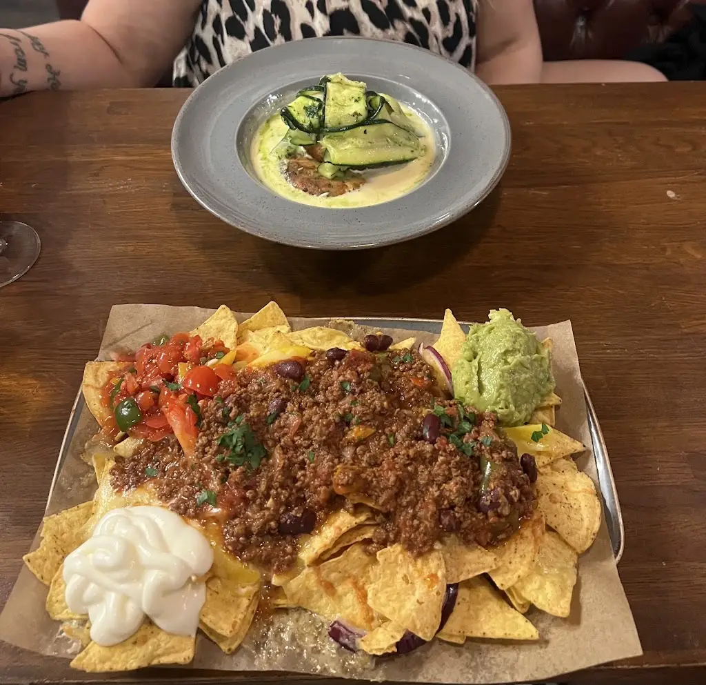 The Brig & Barrel_Dunbar_slider_image_2