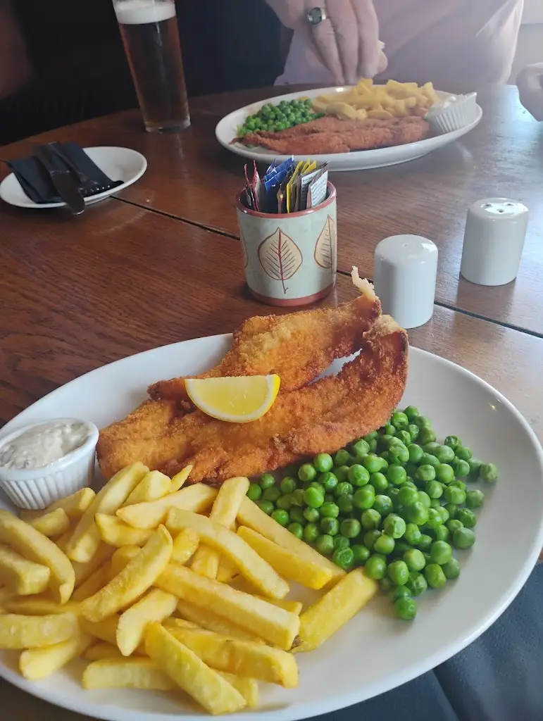 Marie Mcgill_Volunteer Arms_Dunbar_review