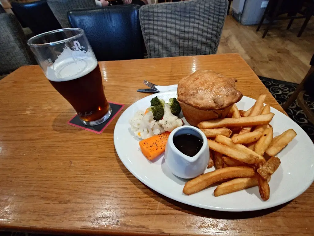 Spider's Web_Dyce_slider_image_3