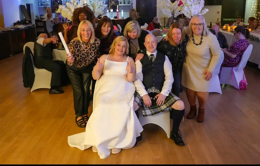 Yvonne Duff_The New Greentrees_Dyce_recensione