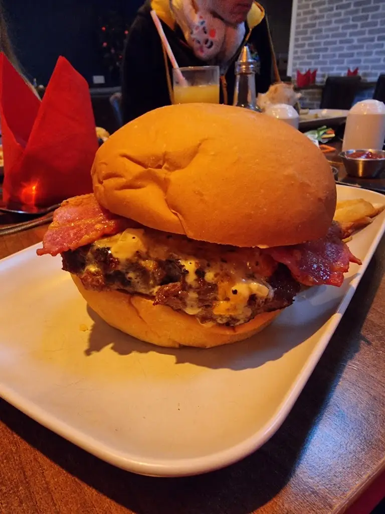 Graham Swan_The New Greentrees_Dyce_recensione