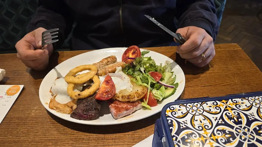 Crista Armeni_Four Mile Inn_Dyce_review