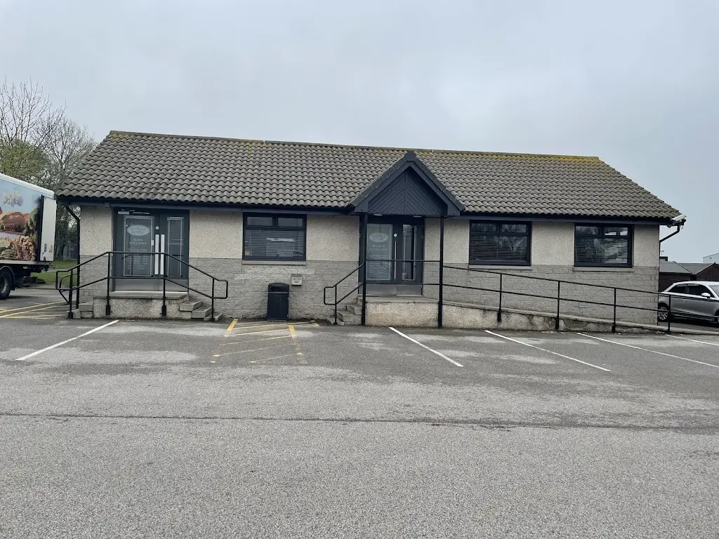 Cloggy House_Dyce_slider_image_3