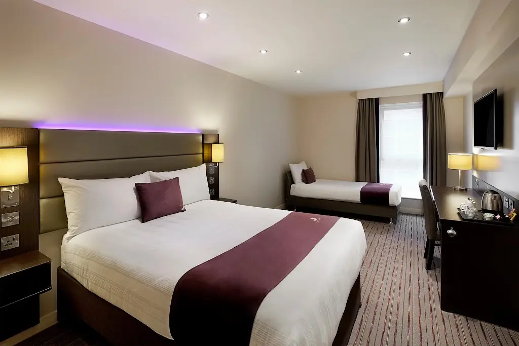 Premier Inn Aberdeen Airport  hotel_Dyce_slider_image_3