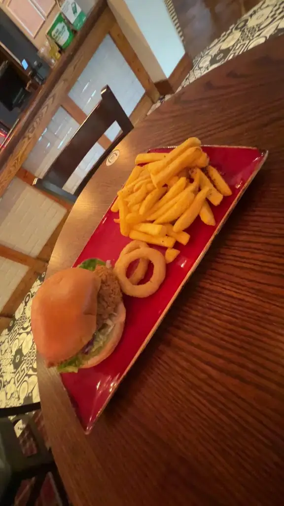 ZAC Todorov_The Capelrig_East Renfrewshire_review