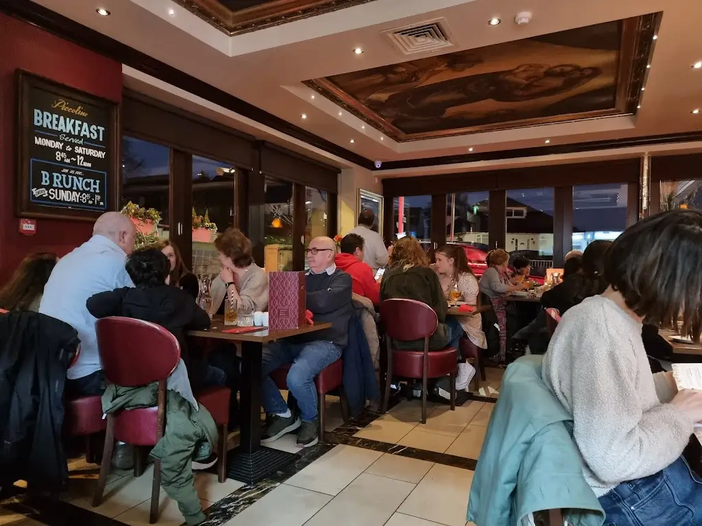 La Vita Piccolino e Vino_East Renfrewshire_slider_image_3