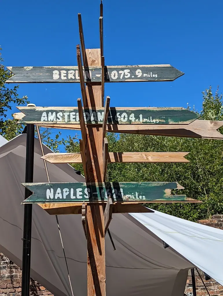 KitCurranRadioShow_The Cartvale_East Renfrewshire_review