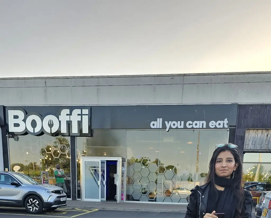 Ayesha Armani_Booffi World Buffet_Duntocher_review