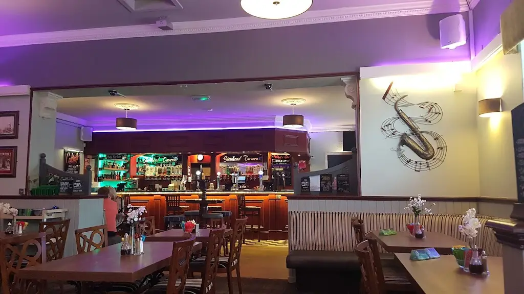 Glenhead Tavern_Duntocher_slider_image_1