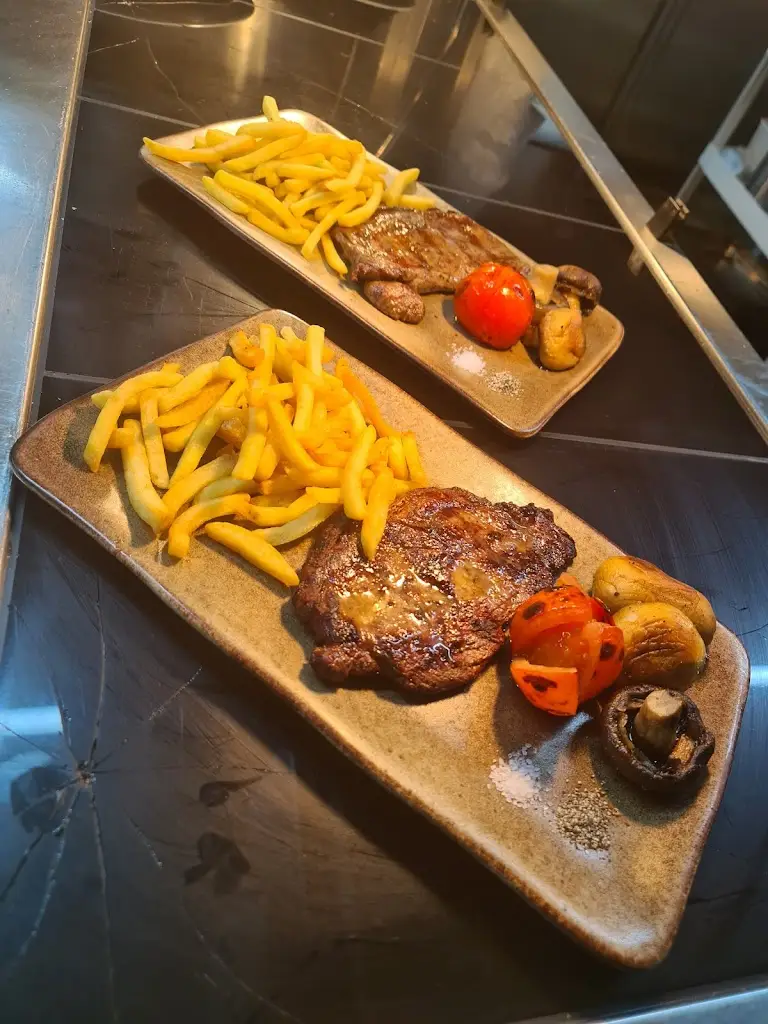 Cafe roma_Duntocher_slider_image_2