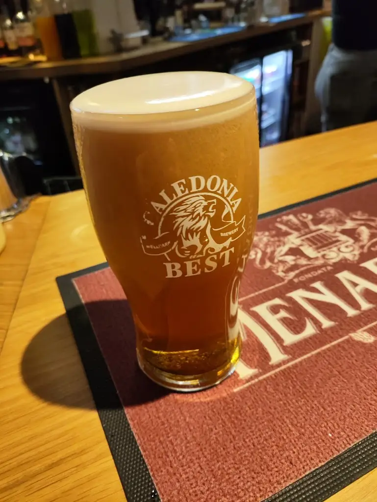 Johnny G Reviews_The Goldenhill Bar and Function Suite_Duntocher_review