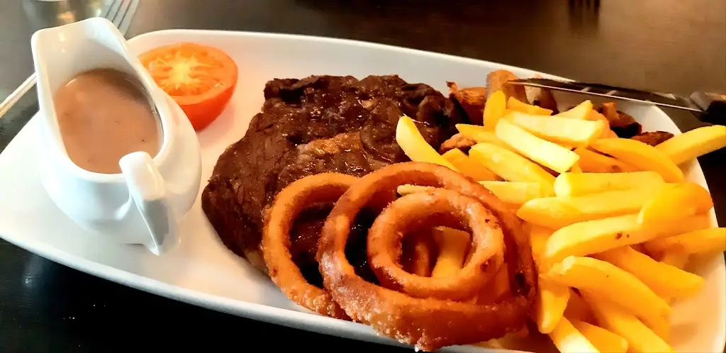 The Goldenhill Bar and Function Suite_Duntocher_slider_image_2