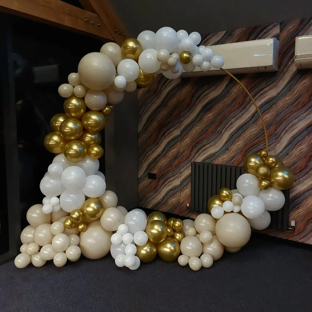 Keira Gaynor_Cristi's Bar_Billericay_review