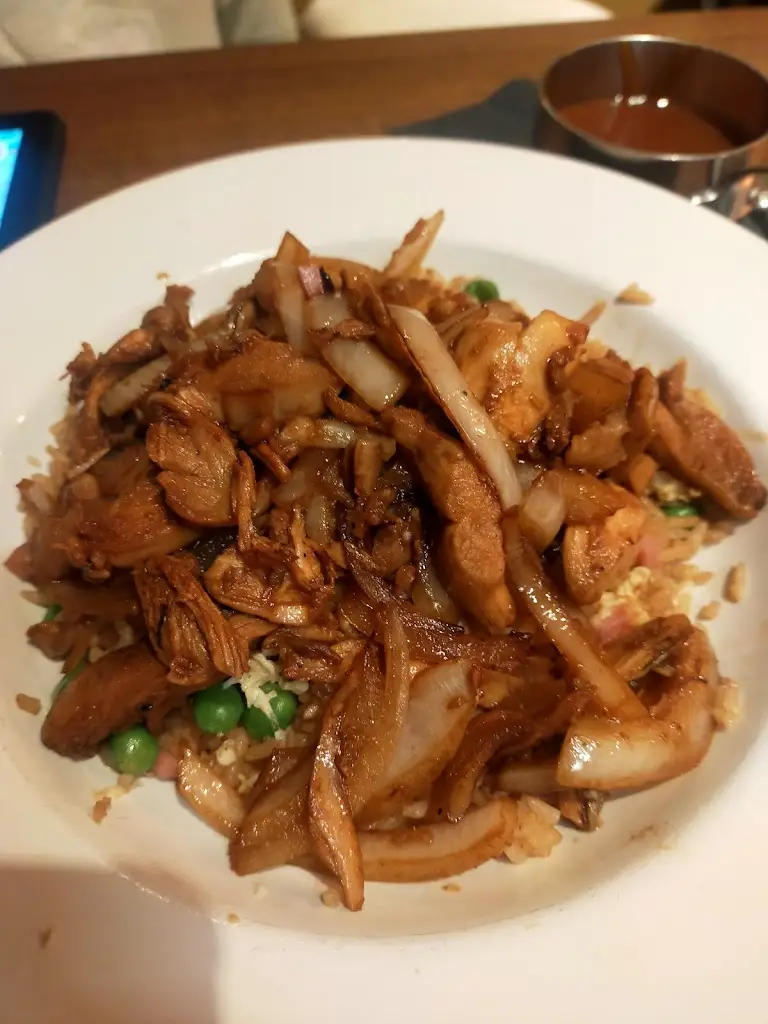 Lady NRM_Canton Restaurant_Elderslie_recensione