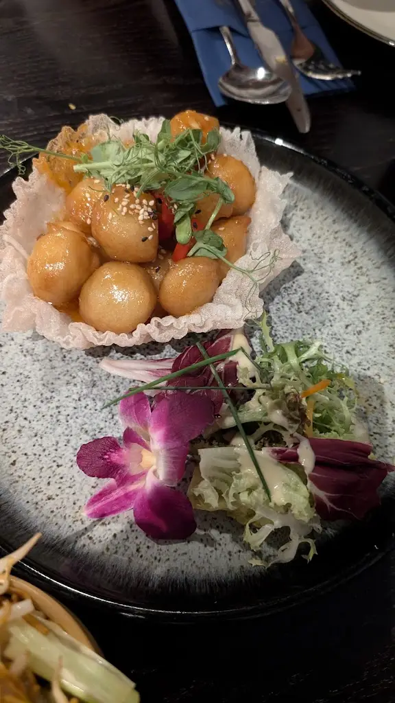 Gordon Y_Mekong_East Kilbride_review