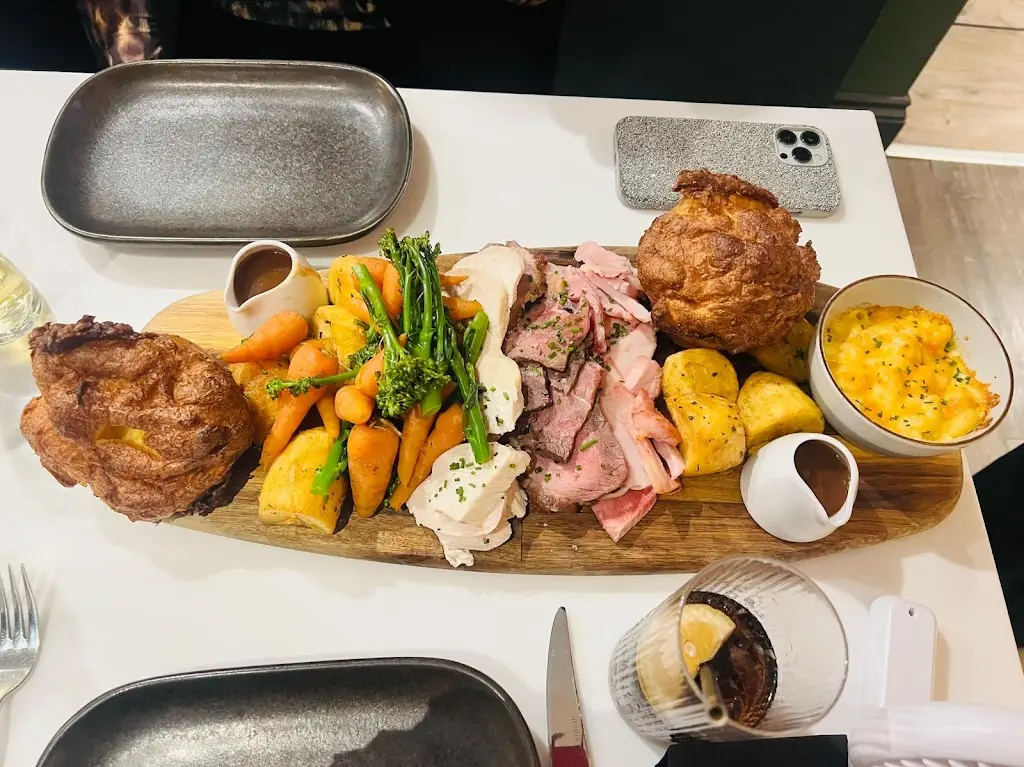 Christina Webster_Bond Restaurant & Cocktail Bar_East Kilbride_review