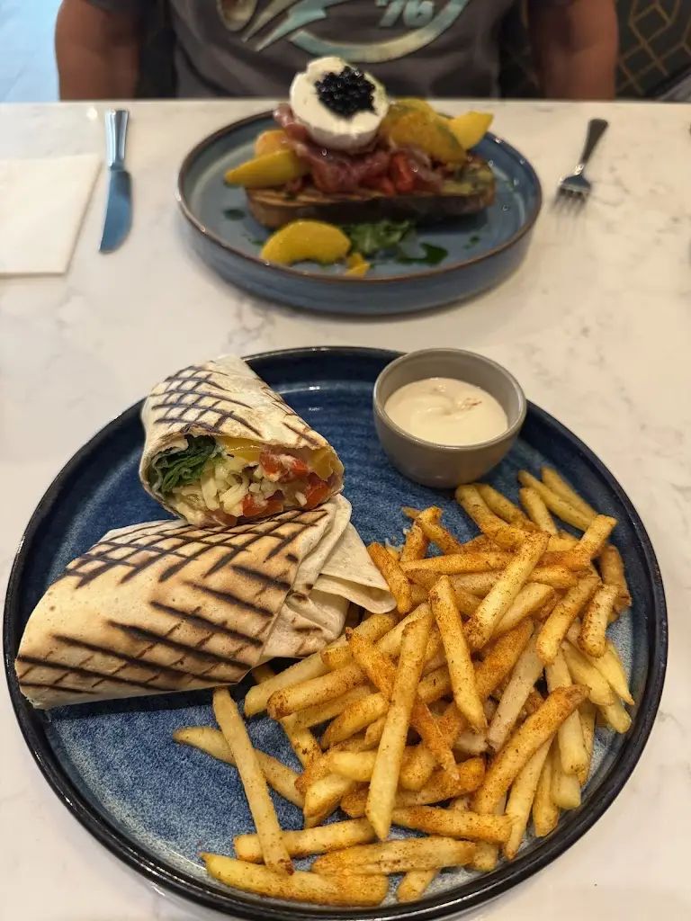 Sue Wilson_Bistro Six_East Kilbride_review