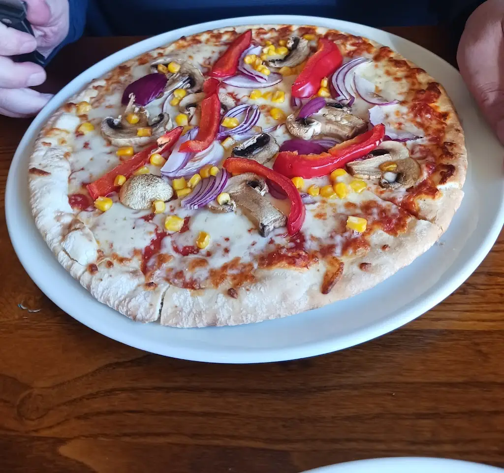 kathleen Ewen_Leeburn Table Table_East Kilbride_review