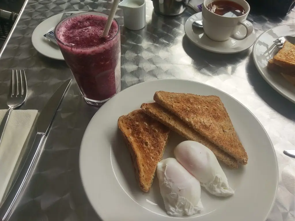 Menu_D'Lish Cafe Bistro_East Kilbride_imagen_3