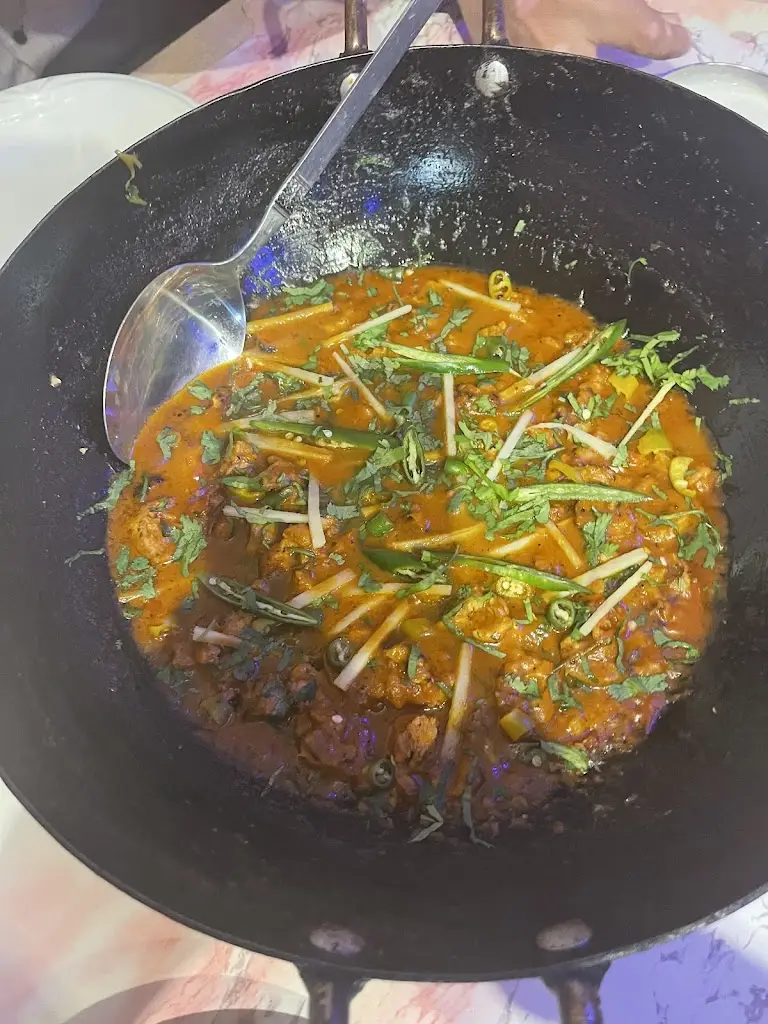 Faisal Qureshi_Nice N Spicy_Fauldhouse_review