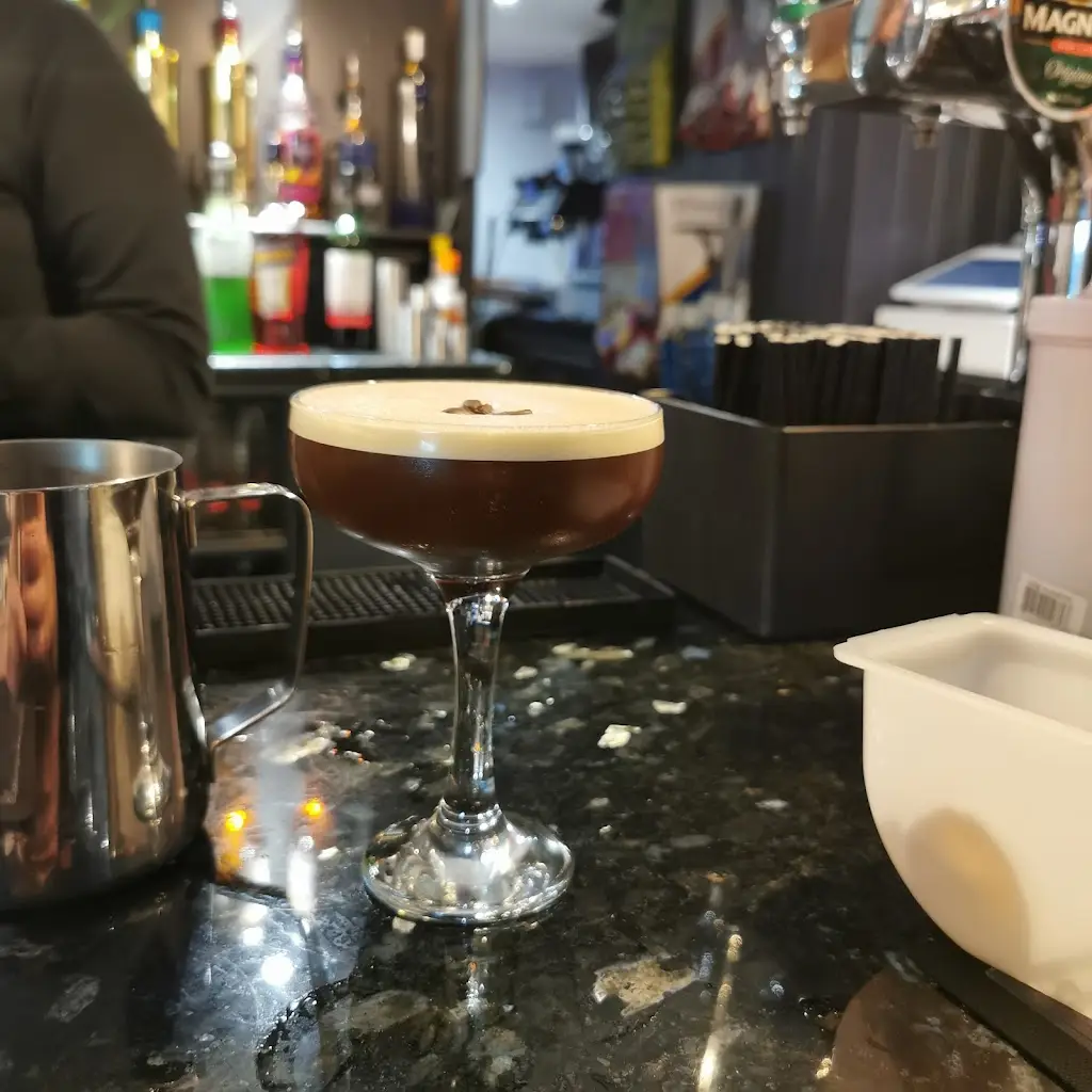 Commercial Inn_Fauldhouse_slider_image_3