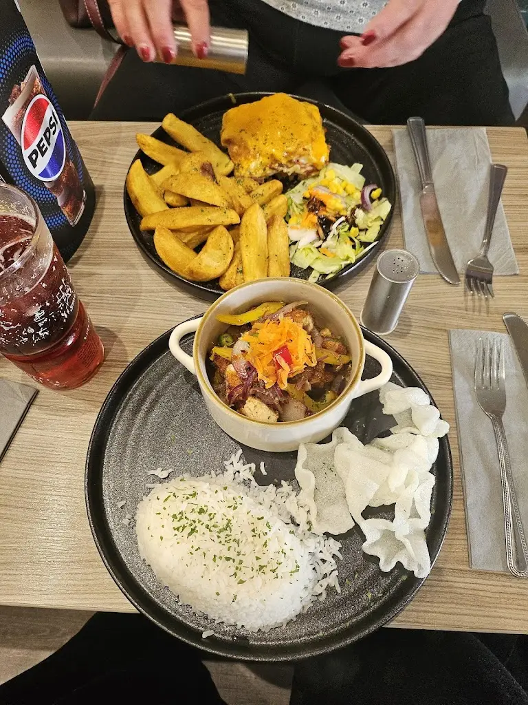 Amie Orr_Bracken Bar & Restaurant_Erskine_review