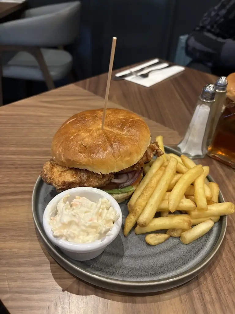 Eilidh M_The Glen Lusset_Erskine_review