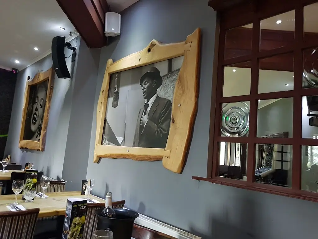 Grill in the Park_Erskine_slider_image_1