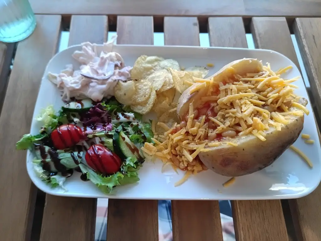 Leigh Young_Greenacres Coffee Shop_Fochabers_review